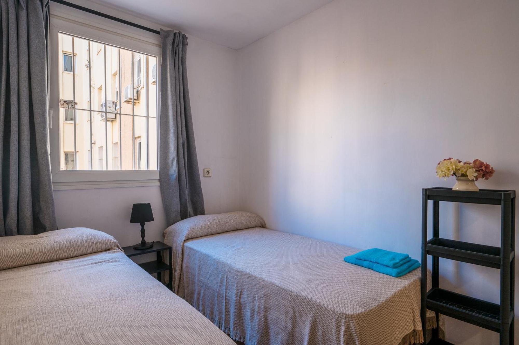 Apartment Piso Familiar Virgen Del Rocio *